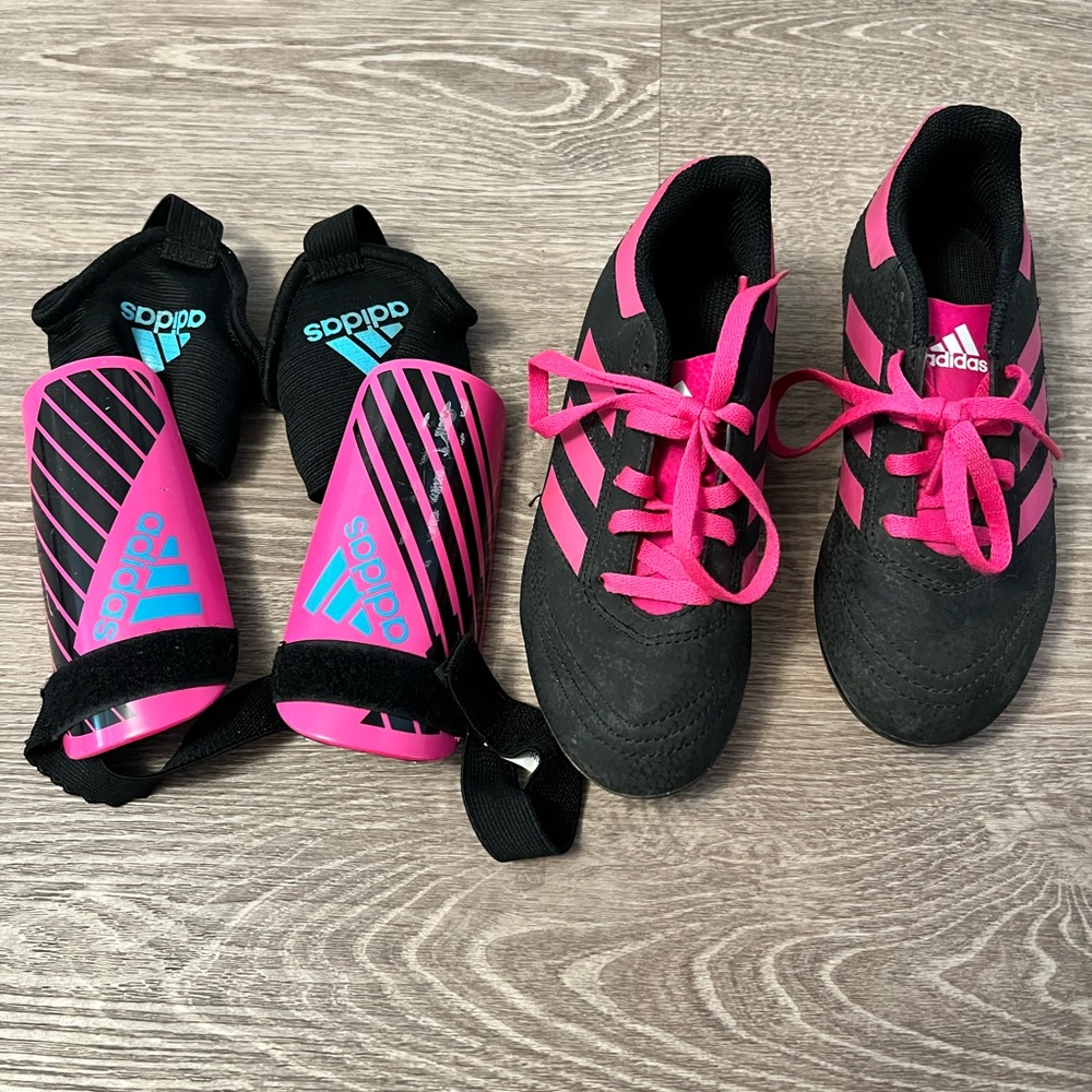 Adidas Soccer girls shoes size 13